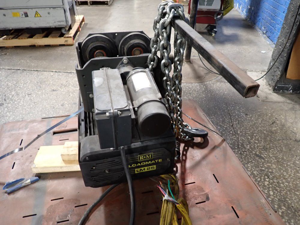 R & M Electric Hoist - Lm25