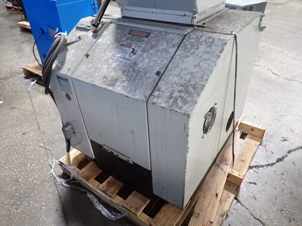 Milacron 7.5 Hp 2004 Milacron Mfg-14 Granulator - Mfg-14