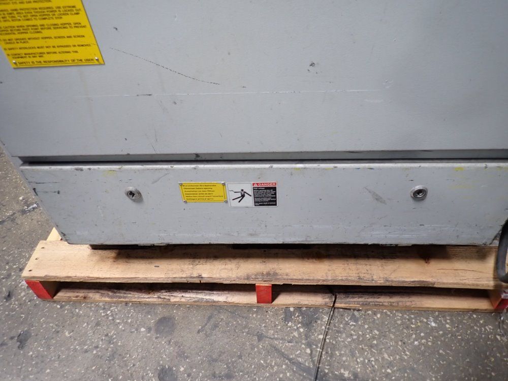 Milacron 7.5 Hp 2004 Milacron Mfg-14 Granulator - Mfg-14