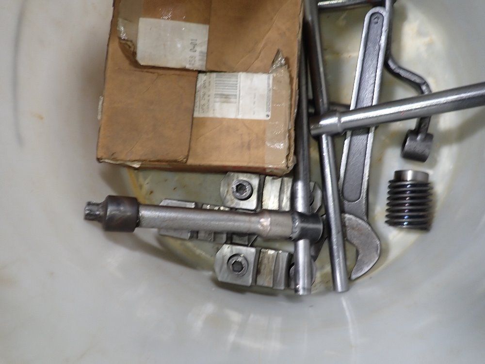 Cp Tools 33"/36" X 206" 2008 Cp Tools Dl 32200 Gap Bed Lathe - Dl 32200