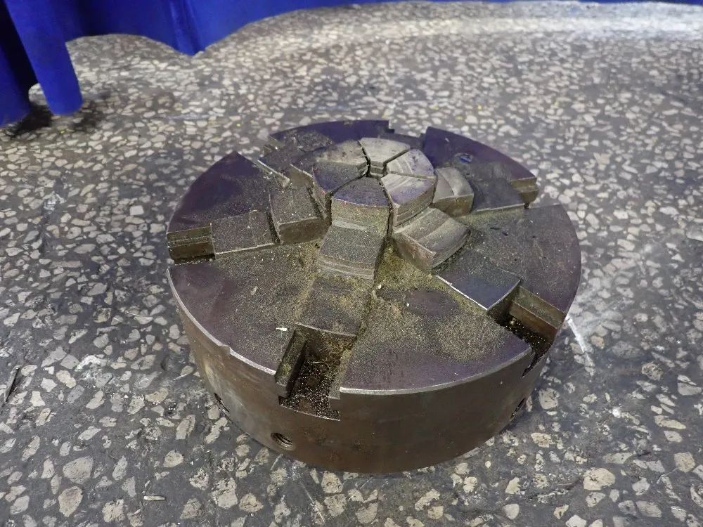 12" 6 JAW CHUCK