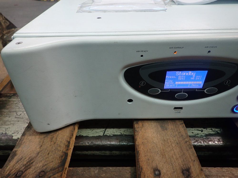 Perkin Elmer Hydrogen Generator Powers On