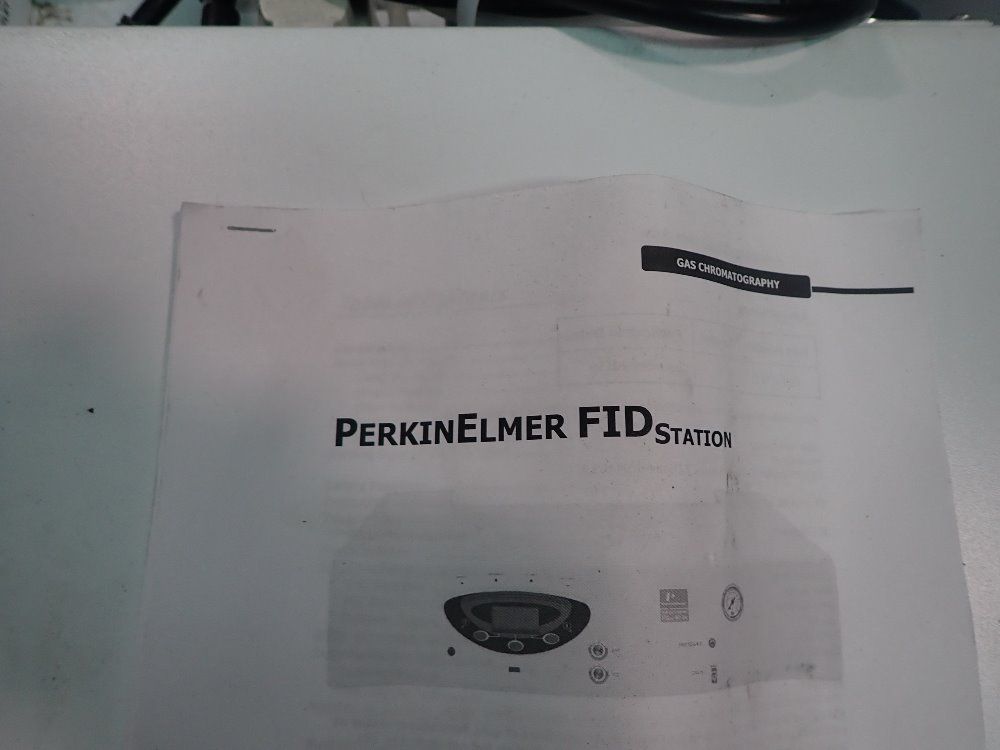 Perkin Elmer Hydrogen Generator Powers On
