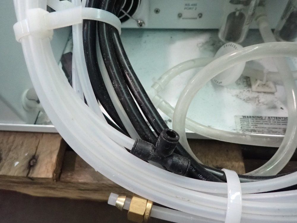 Perkin Elmer Hydrogen Generator Powers On