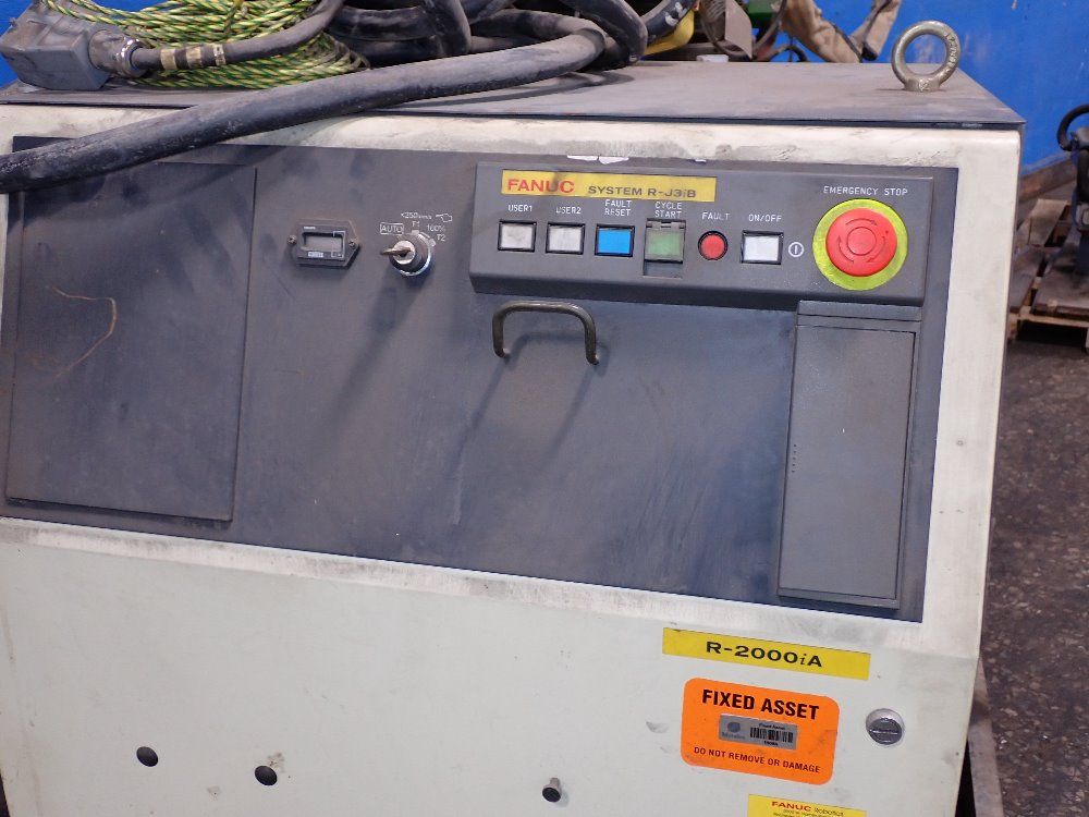 Fanuc 2003 Fanuc R2000ia165f Robot