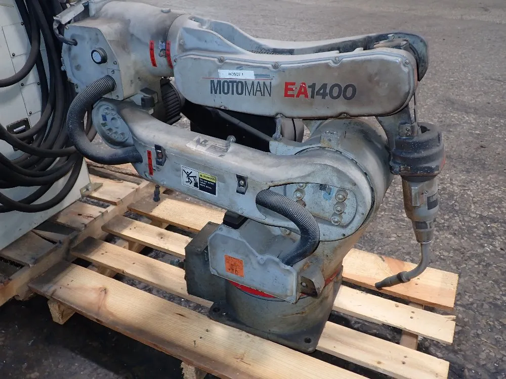 Motoman 2004 Motoman Yrea1400a02 Robot