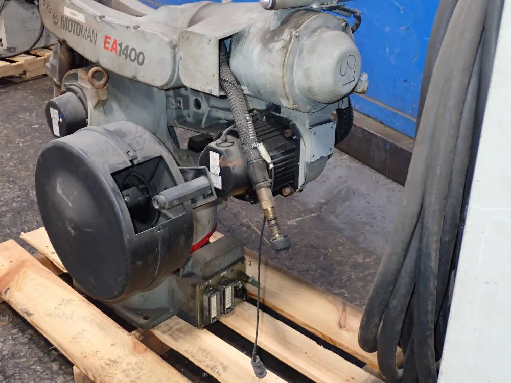 Motoman 2004 Motoman Yrea1400a02 Robot