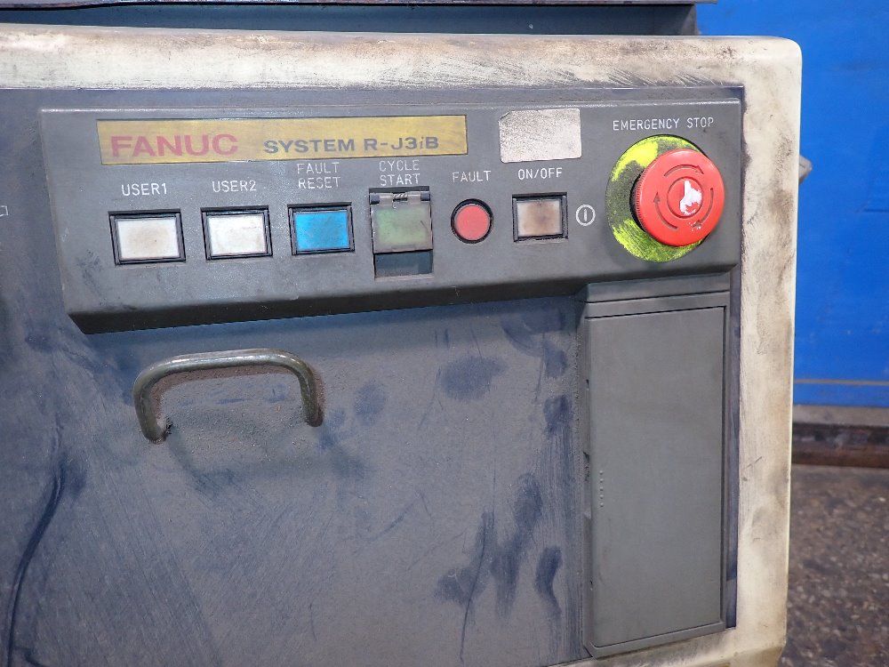 Fanuc 2001 Fanuc Arc Mate 100ib Robot