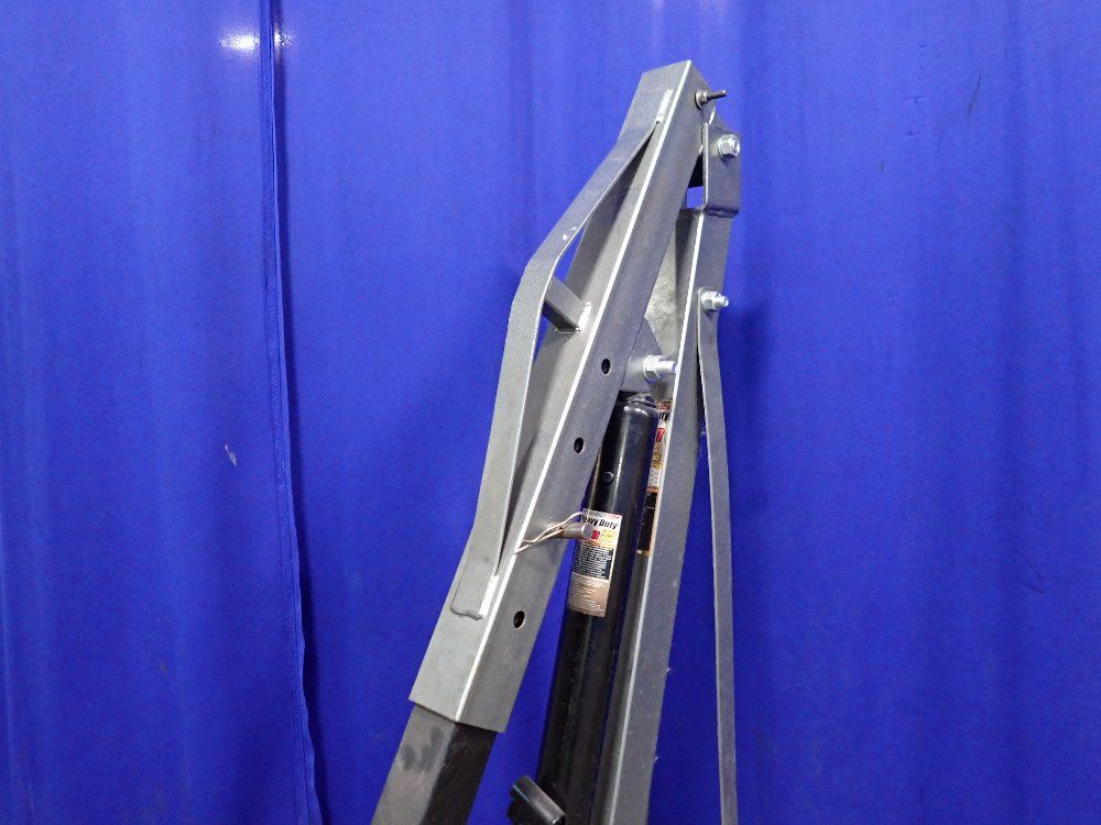 Pitsburgh Engine Hoist