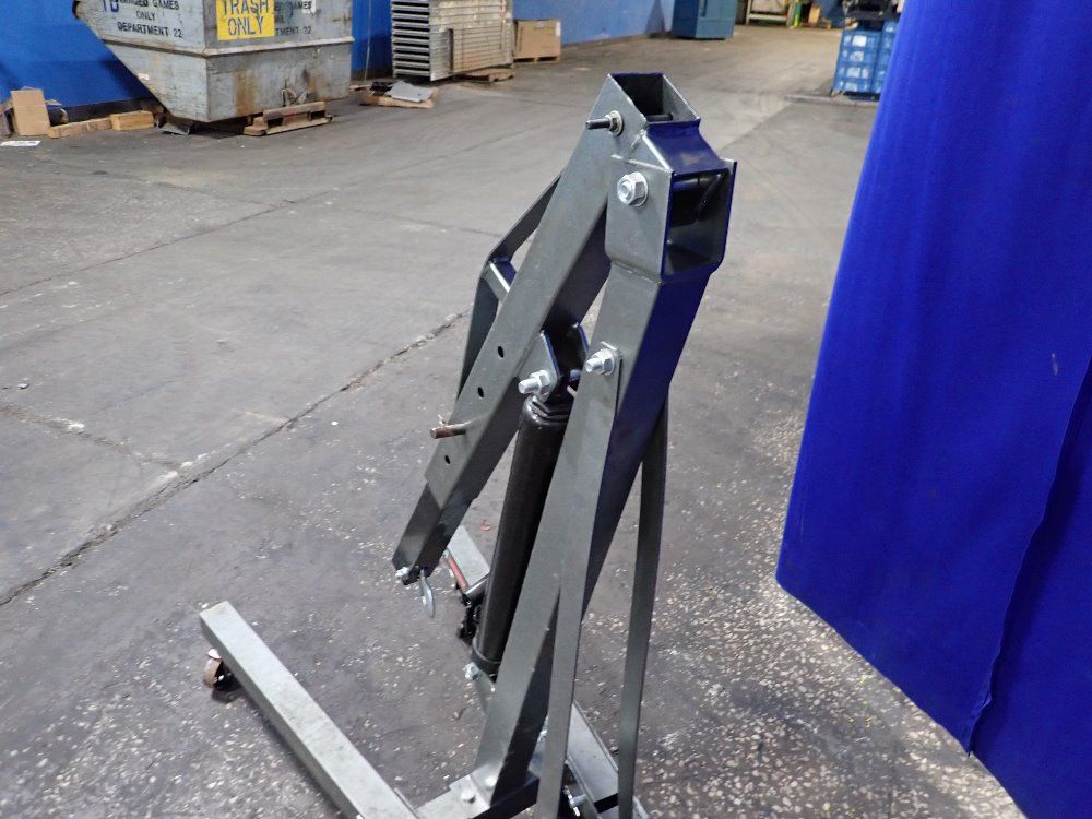 Pitsburgh Engine Hoist
