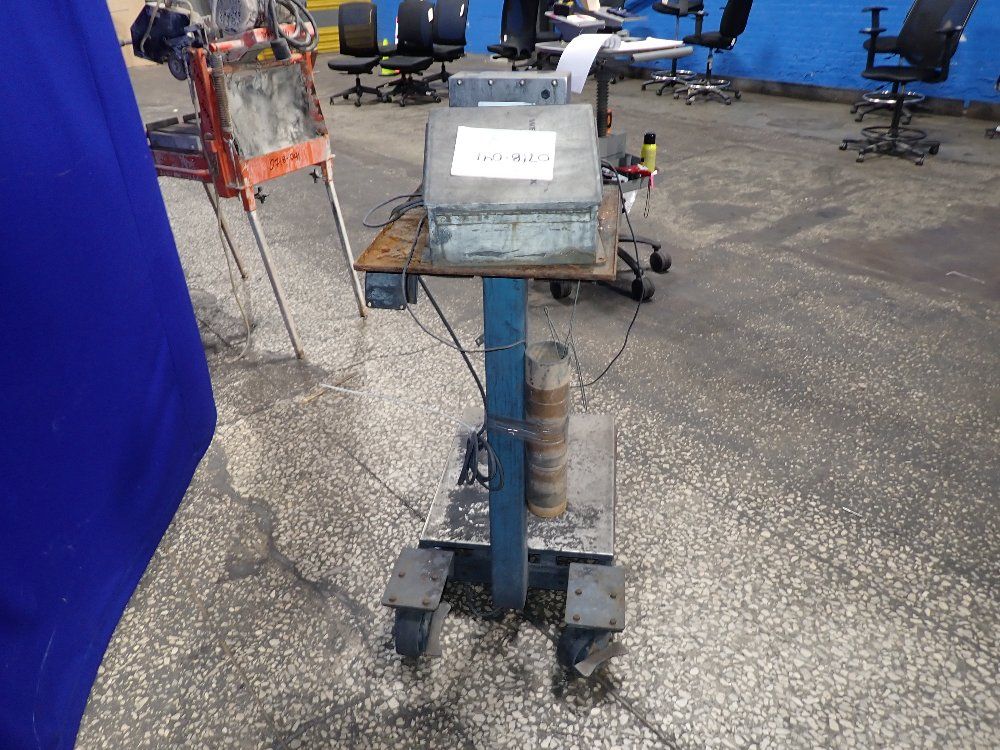 Weightronix Scale