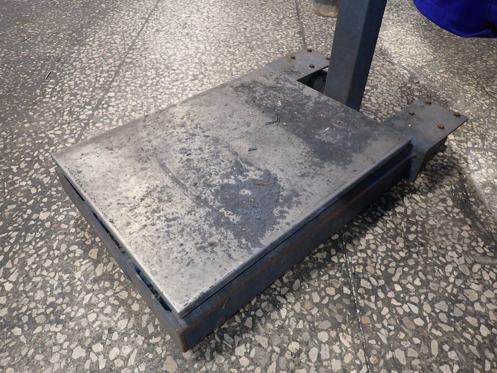 Weightronix Scale