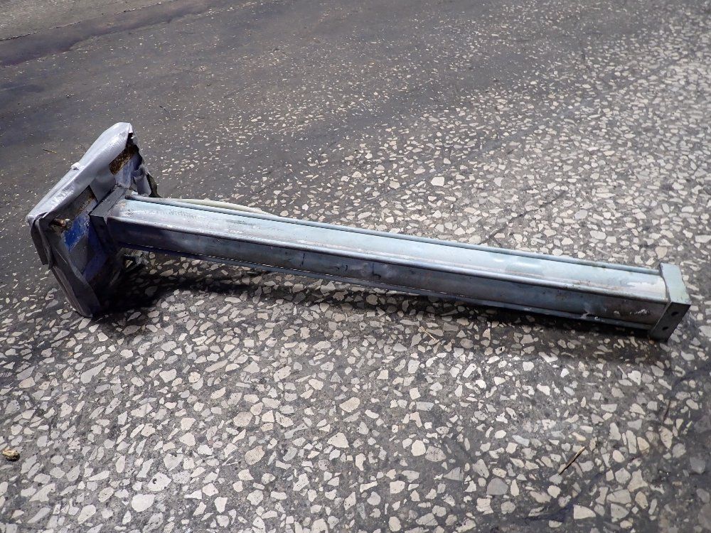  Pneumatic Cylinder