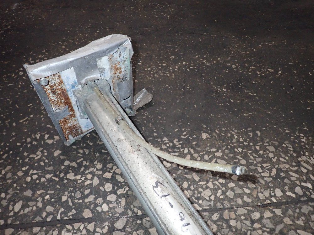  Pneumatic Cylinder