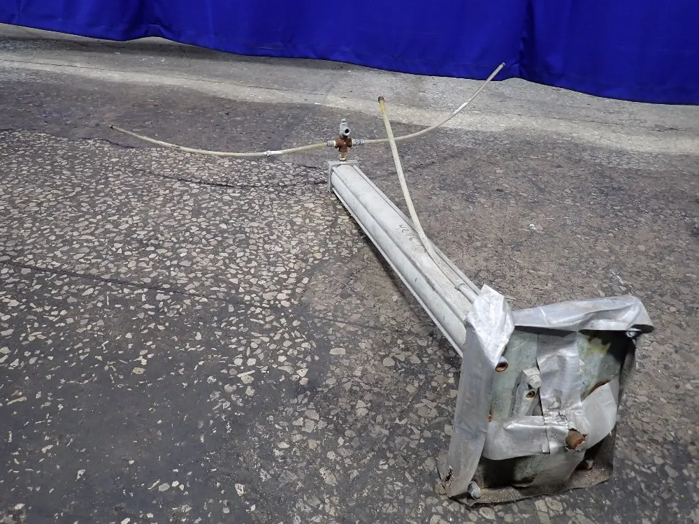 PNEUMATIC CYLINDER