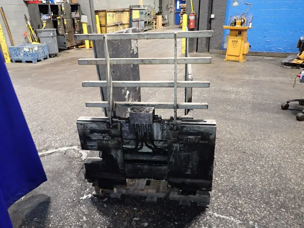 Cascade Carton Clamp