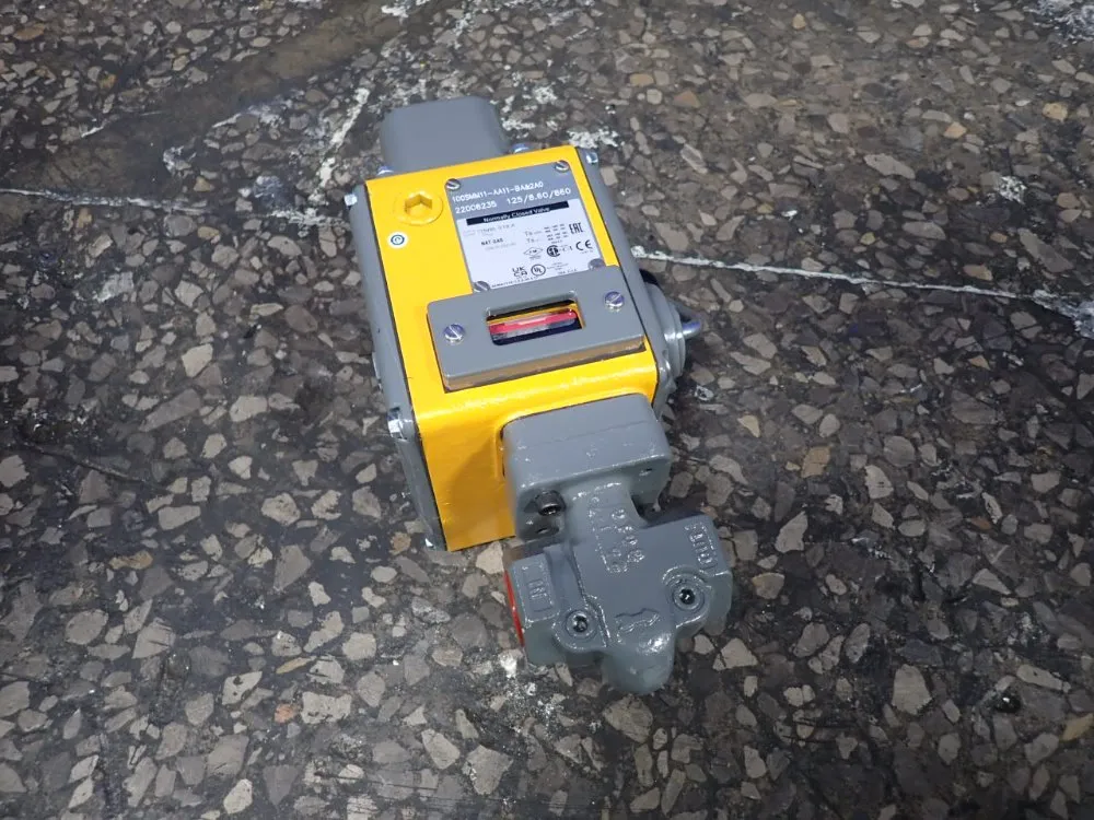SHUTOFF VALVE