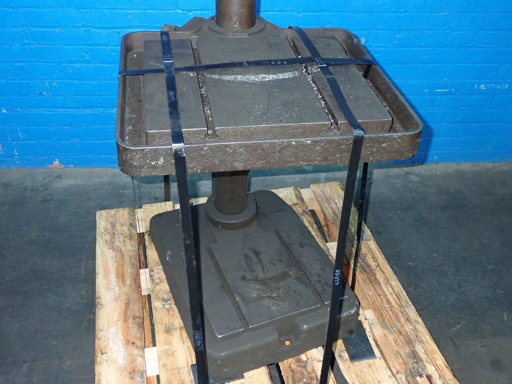 Clausing 10" Drill Press - 2275