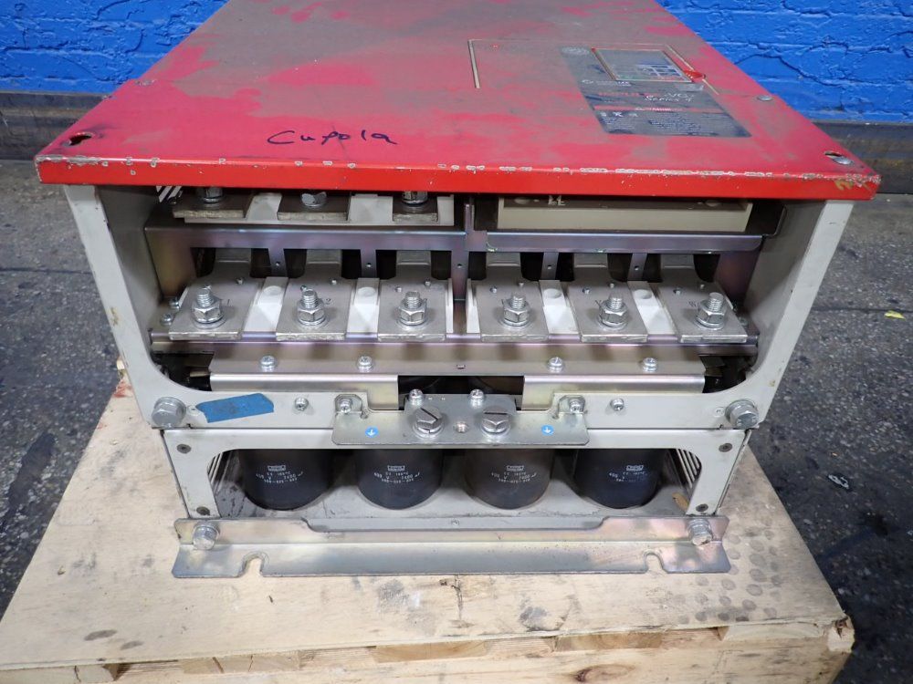 Yaskawa Variable Speed Drive - Cimr-au4a0208aaa