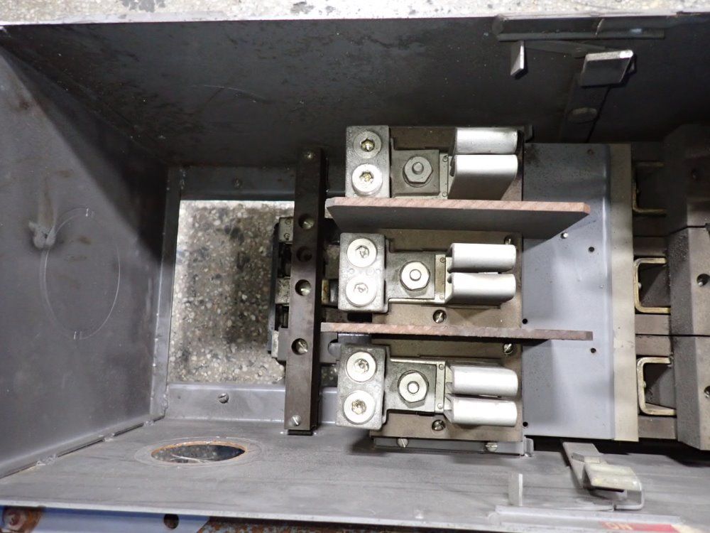 Square D 400 Amps/ 600 Vac Bus Plug - Sd-3640