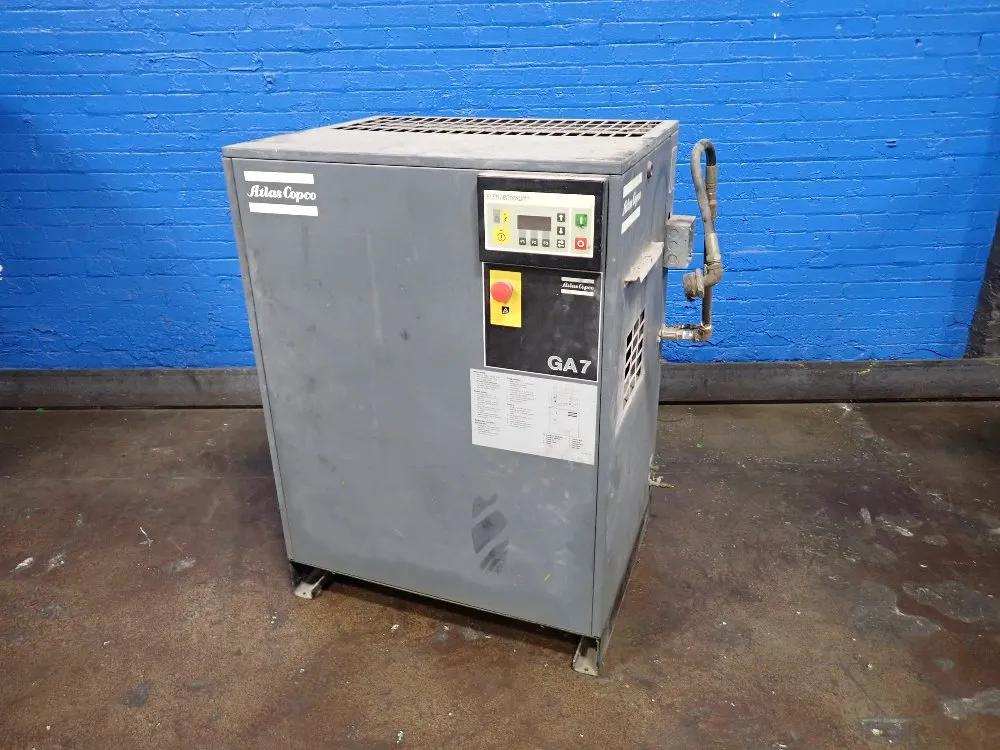 AIR COMPRESSOR