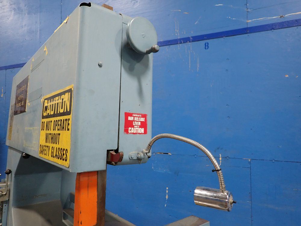 Grob 36 1/2" 1981 Grob 4v-36 Vertical Band Saw - 4v-36