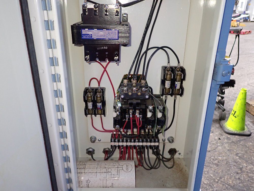 Grob 36 1/2" 1981 Grob 4v-36 Vertical Band Saw - 4v-36