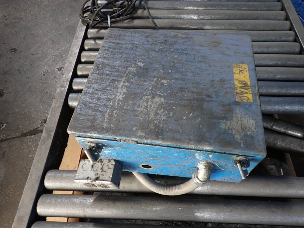 Roach Conveyors Lift Table