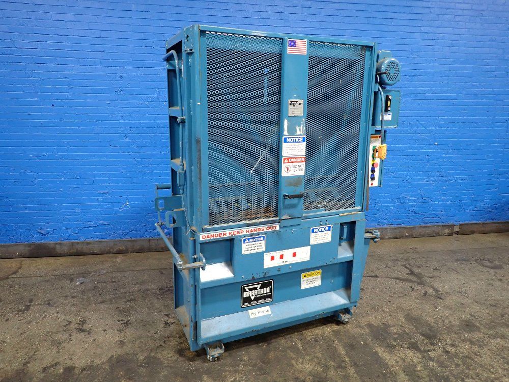 Marathon 4224 Baler - 4224