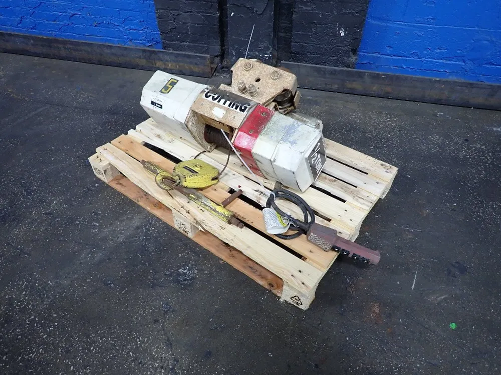 CABLE HOIST