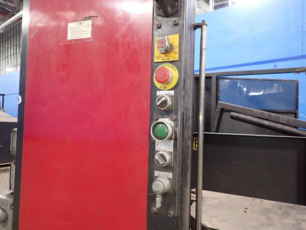 Fanuclincoln Electric 2005 Fanuclincoln Electric Arc Mate 100ib6s Robot Welding Cell