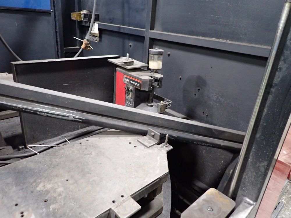 Fanuclincoln Electric 2005 Fanuclincoln Electric Arc Mate 100ib6s Robot Welding Cell