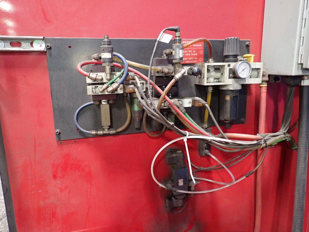 Fanuclincoln Electric 2005 Fanuclincoln Electric Arc Mate 100ib6s Robot Welding Cell