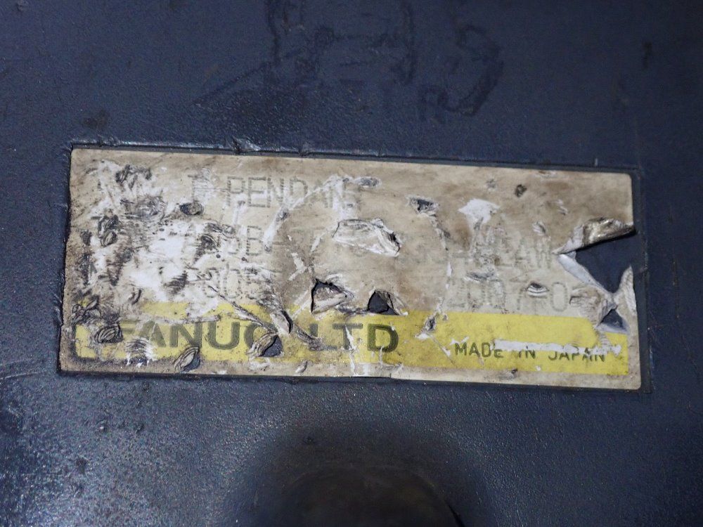 Fanuclincoln Electric 2005 Fanuclincoln Electric Arc Mate 100ib6s Robot Welding Cell