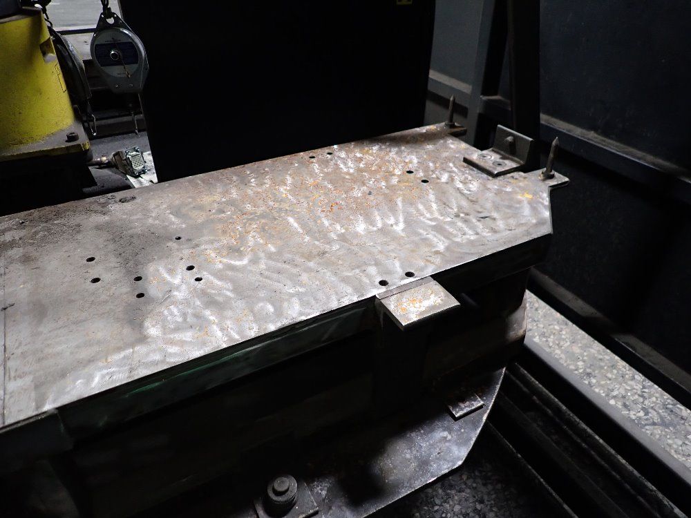 Fanuclincoln Electric 2005 Fanuclincoln Electric Arc Mate 100ib6s Robot Welding Cell