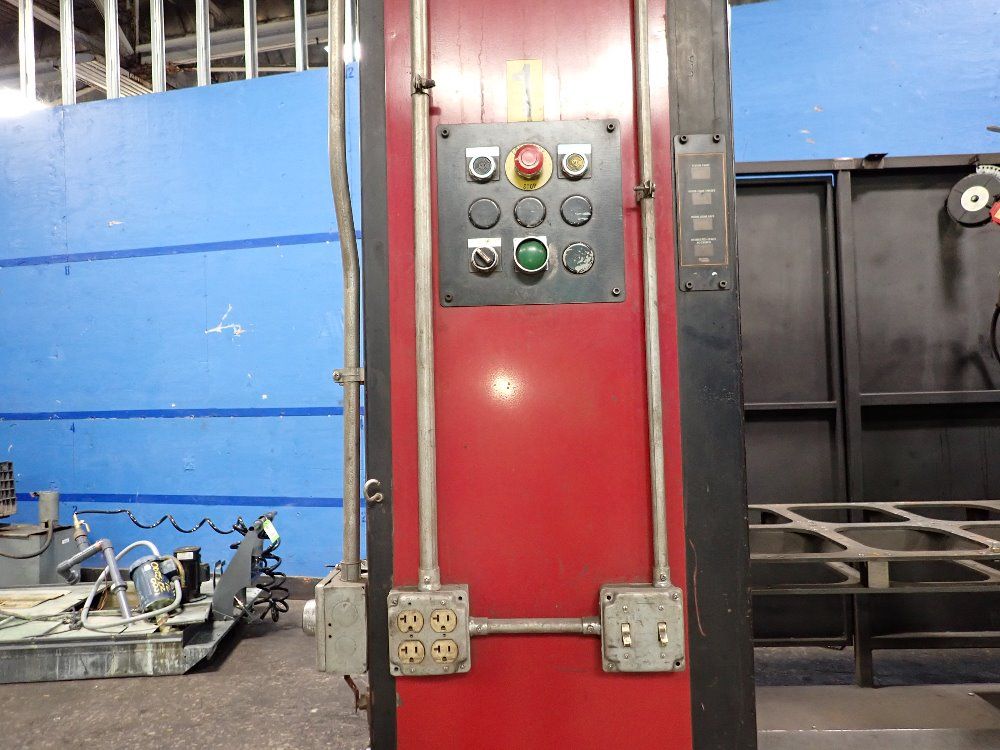 Fanuclincoln Electric 2007 Fanuclincoln Electric Arc Mate 100ibe Robot Welding Cell
