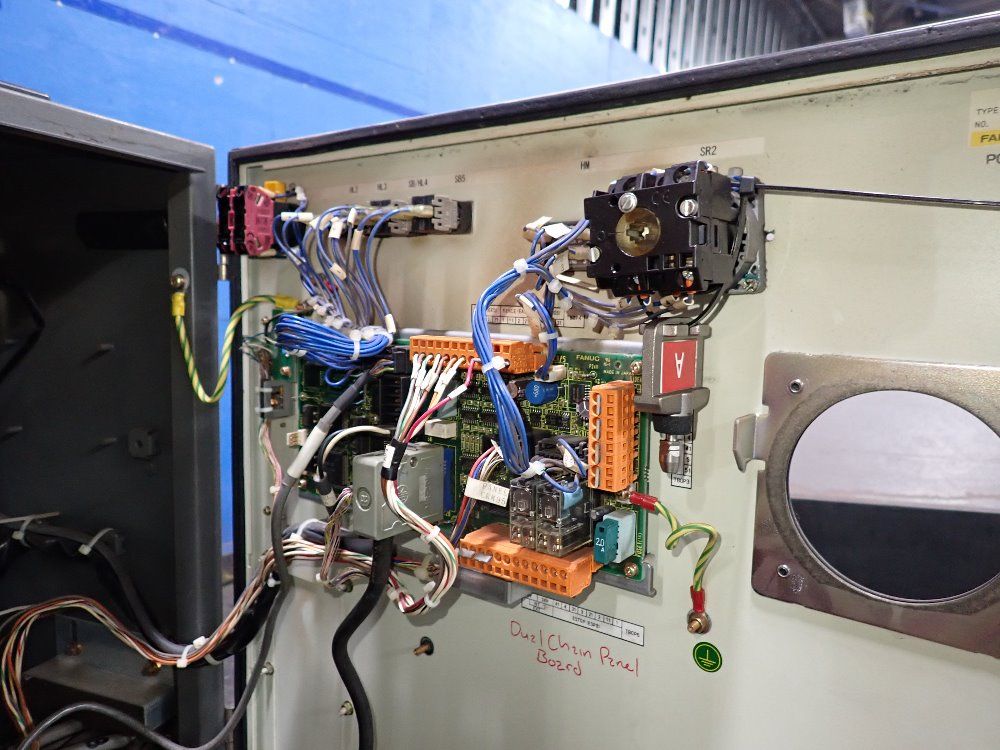 Fanuclincoln Electric 2007 Fanuclincoln Electric Arc Mate 100ibe Robot Welding Cell