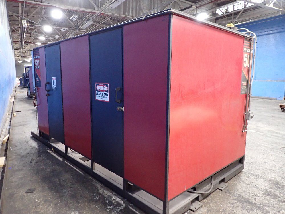 Fanuclincoln Electric 2007 Fanuclincoln Electric Arc Mate 100ibe Robot Welding Cell