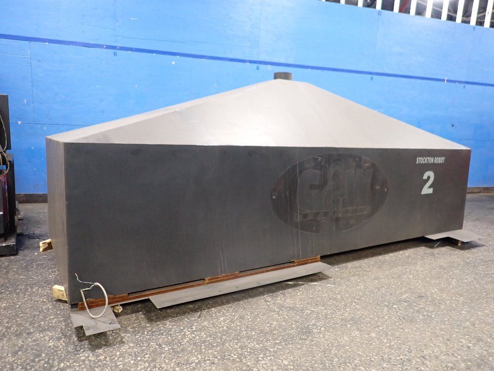 Fanuclincoln Electric 2007 Fanuclincoln Electric Arc Mate 100ibe Robot Welding Cell