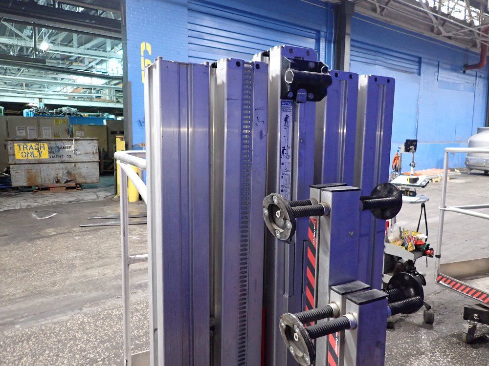 Reachcraft Manlift