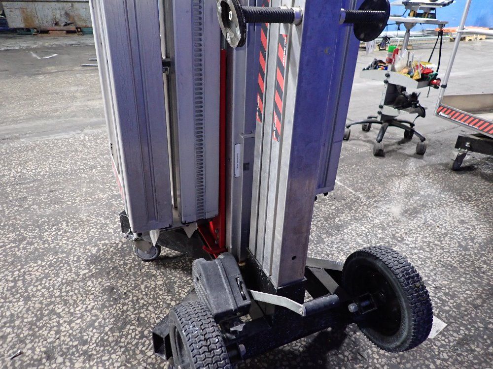 Reachcraft Manlift