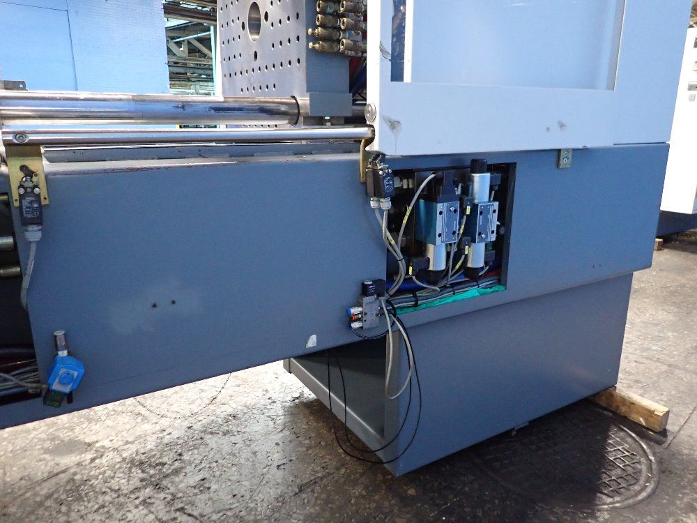 Battenfeld Injection Molder
