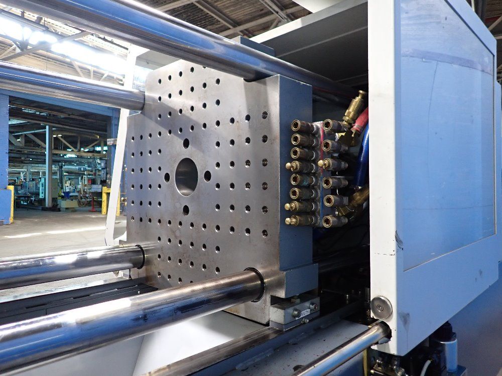 Battenfeld Injection Molder