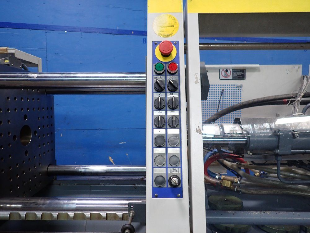 Battenfeld Injection Molder