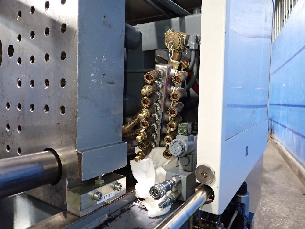 Battenfeld Injection Molder