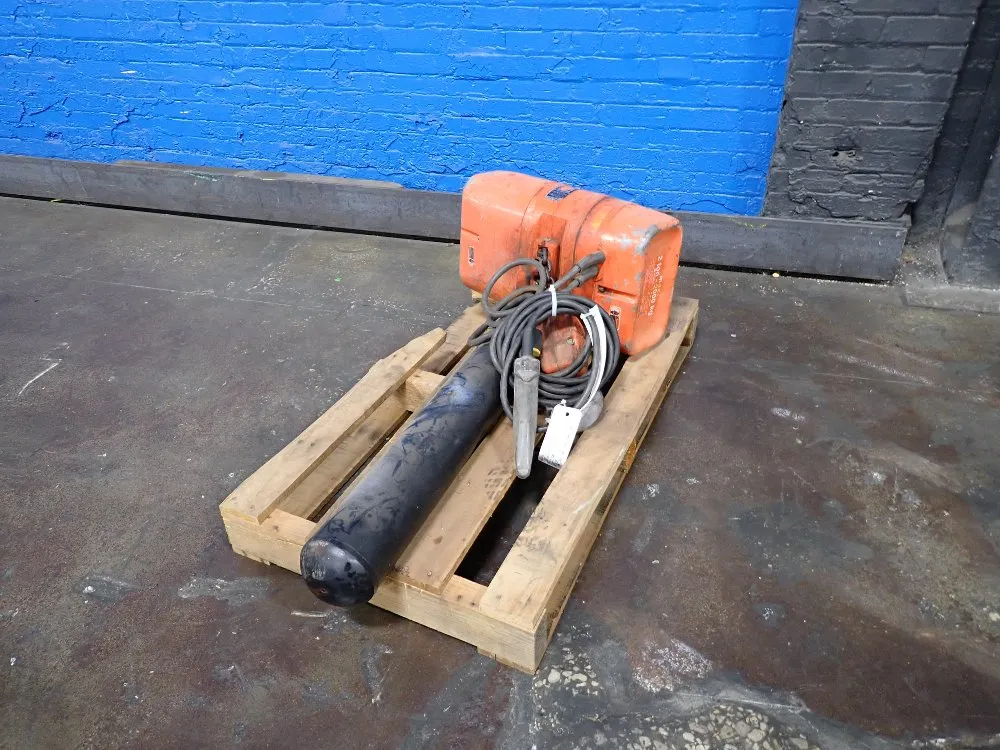 ELECTRIC CHAIN HOIST