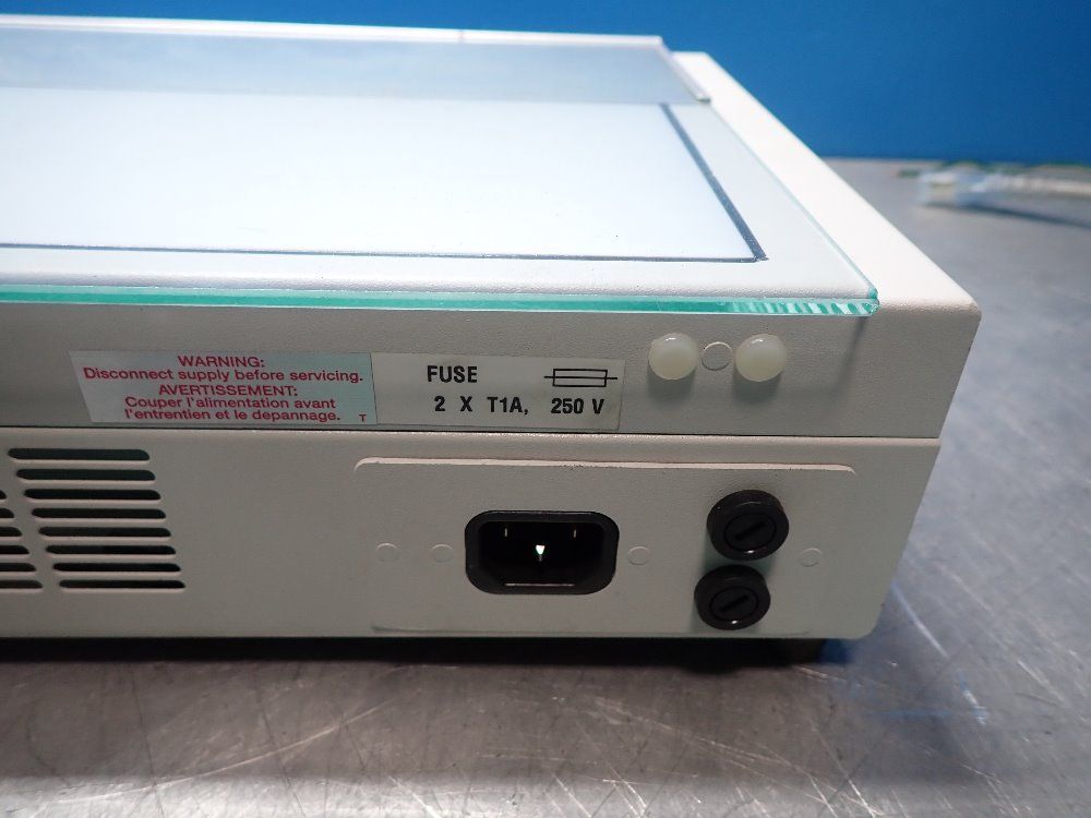 Vwr Scientific Products 115v, 60hz, 0.375 Amps Transilluminator (powers On) - Vmr Tw-26