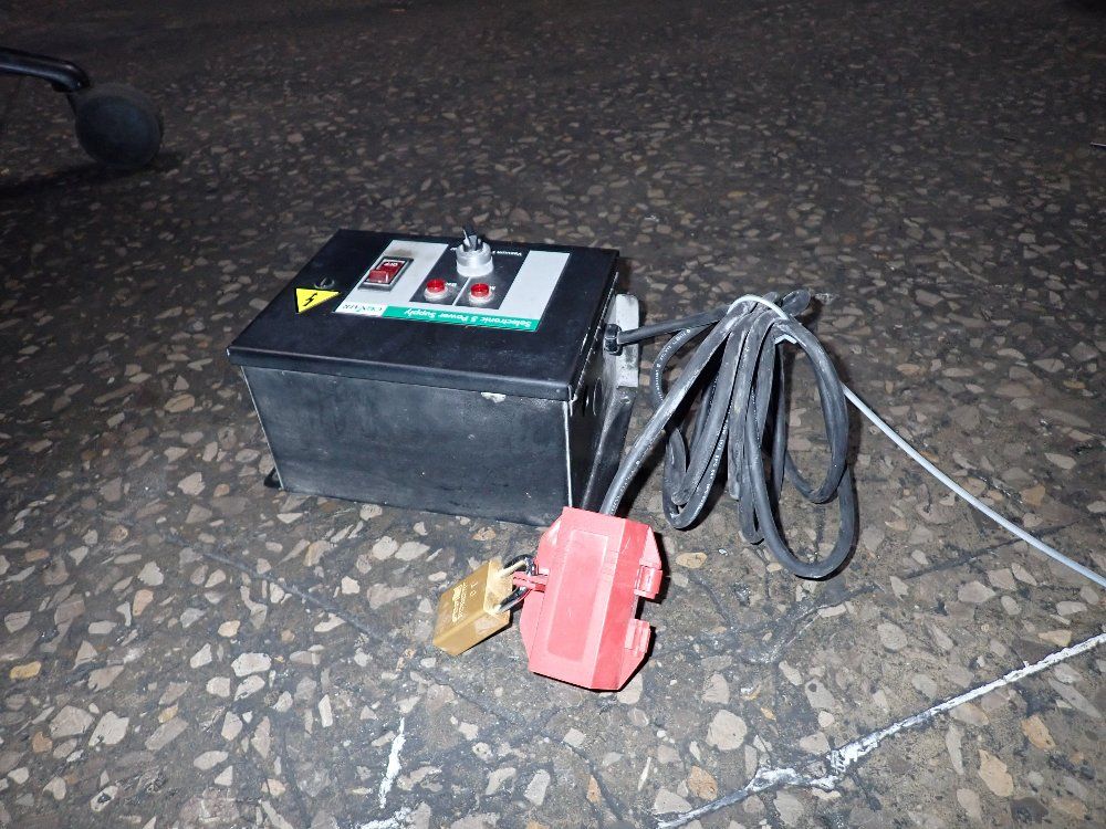 Conair Vacuum Pump Selector Power Supply - Selectronic 5