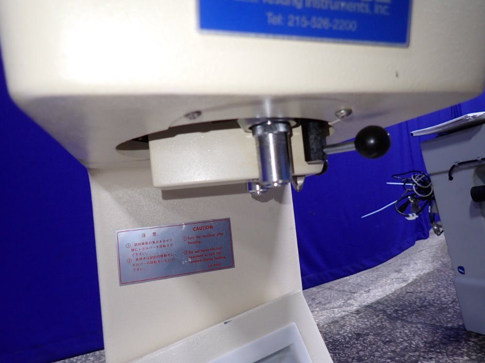 Shimadzu Corporation 1993 Shimadzu Corporation Hsv-20 Hardness Tester - Hsv-20