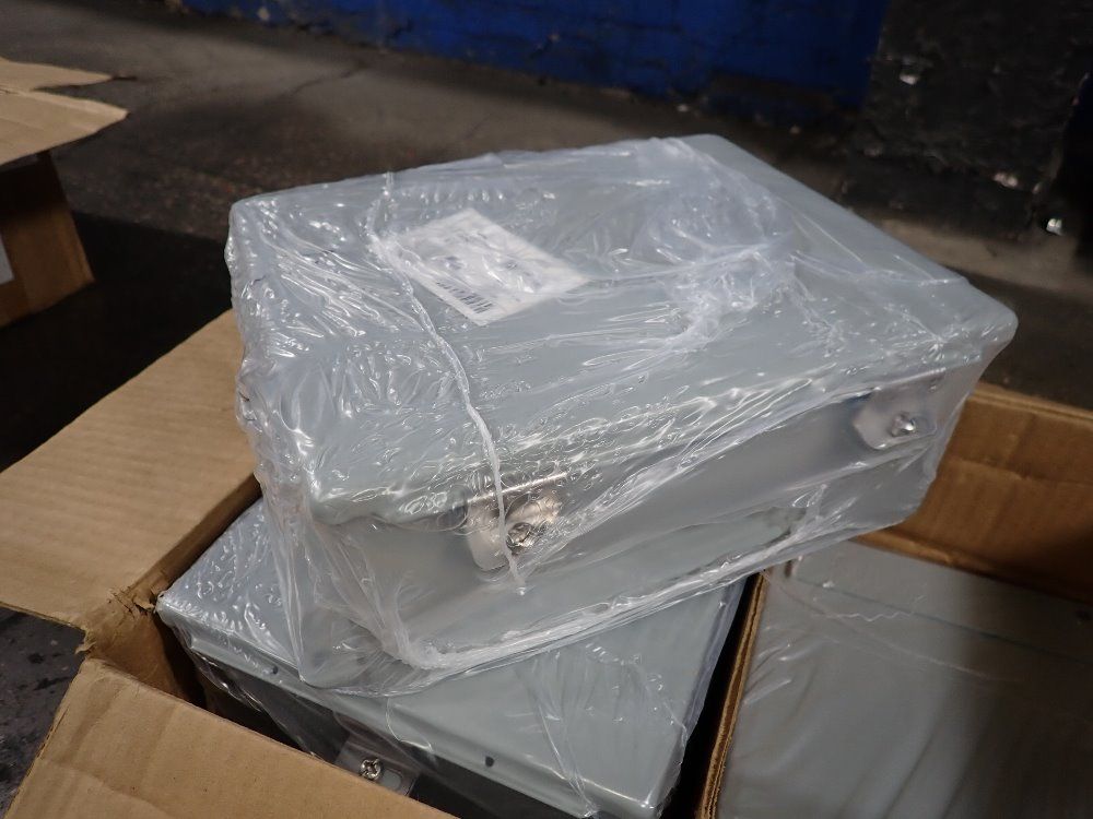 Nvent Aprox. 5 1/2" X 7 1/2" X 3" Electrical Enclosures - A1008chnf